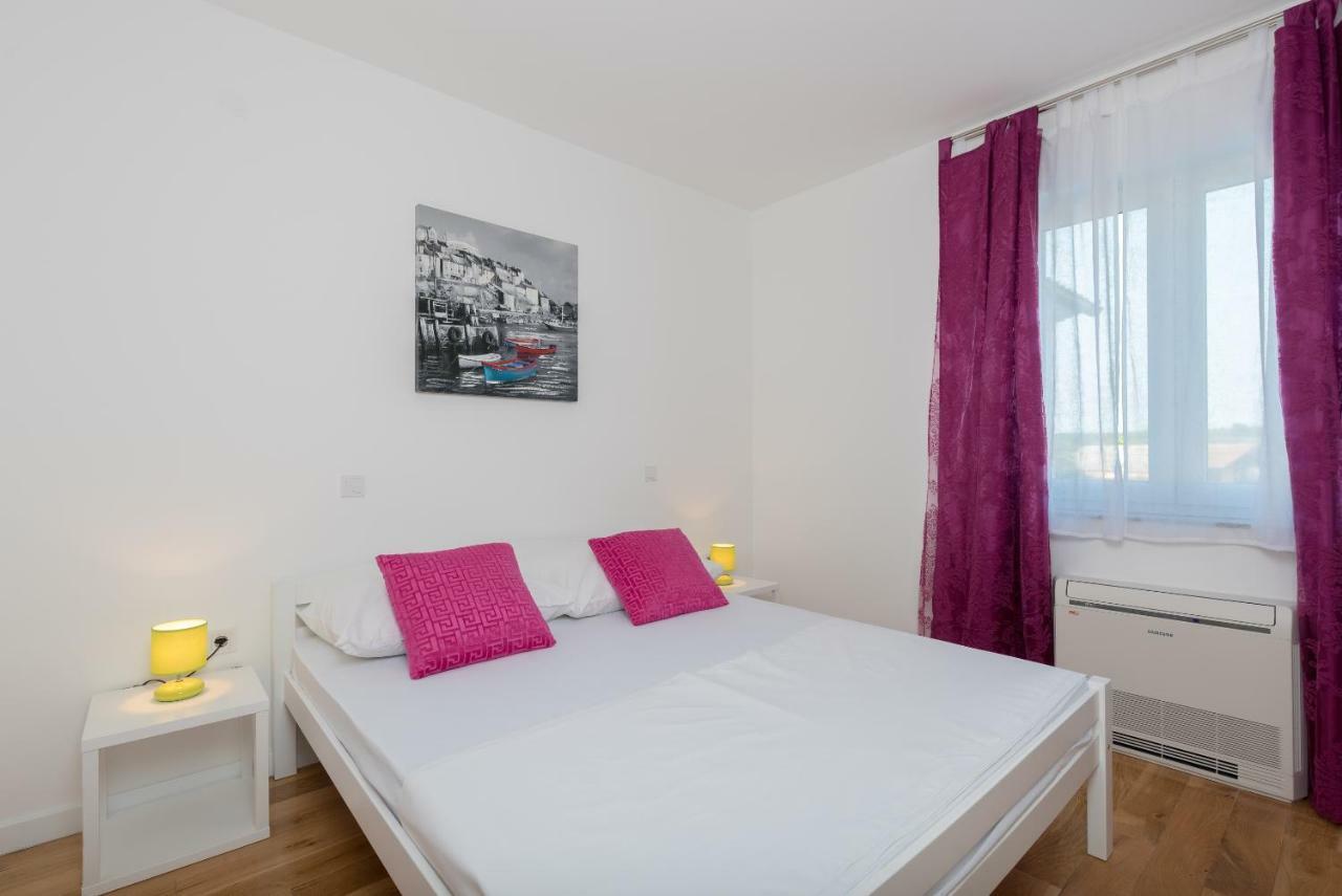 Villa Anja 2Nd Floor Перой Екстер'єр фото