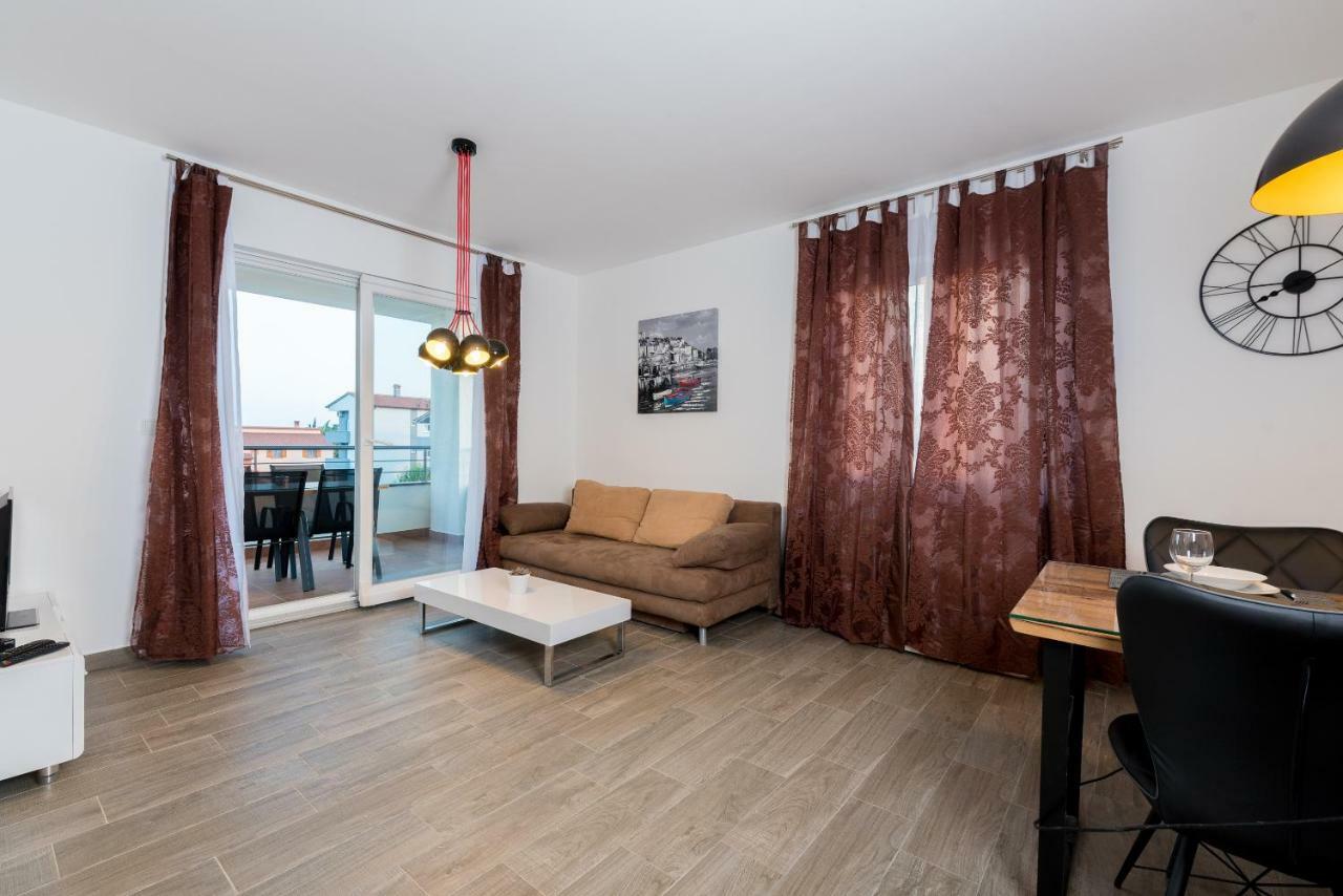Villa Anja 2Nd Floor Перой Екстер'єр фото