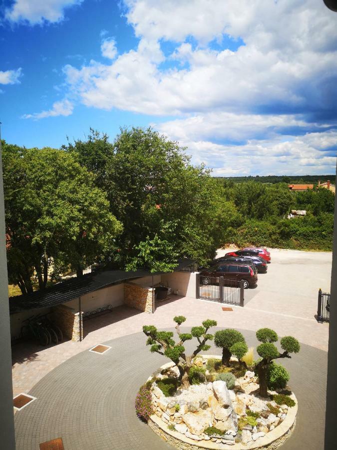 Villa Anja 2Nd Floor Перой Екстер'єр фото